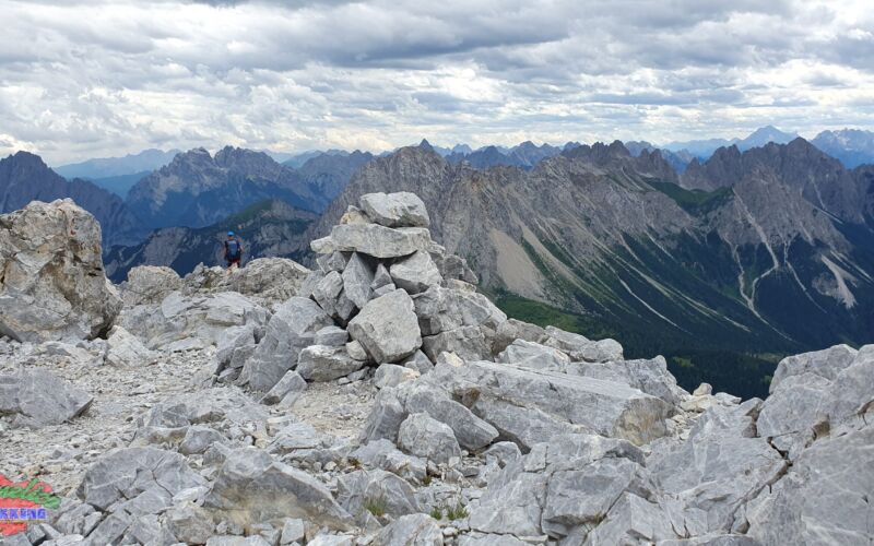 Anticima Monte Chiadenis www.comelicotrekking.com